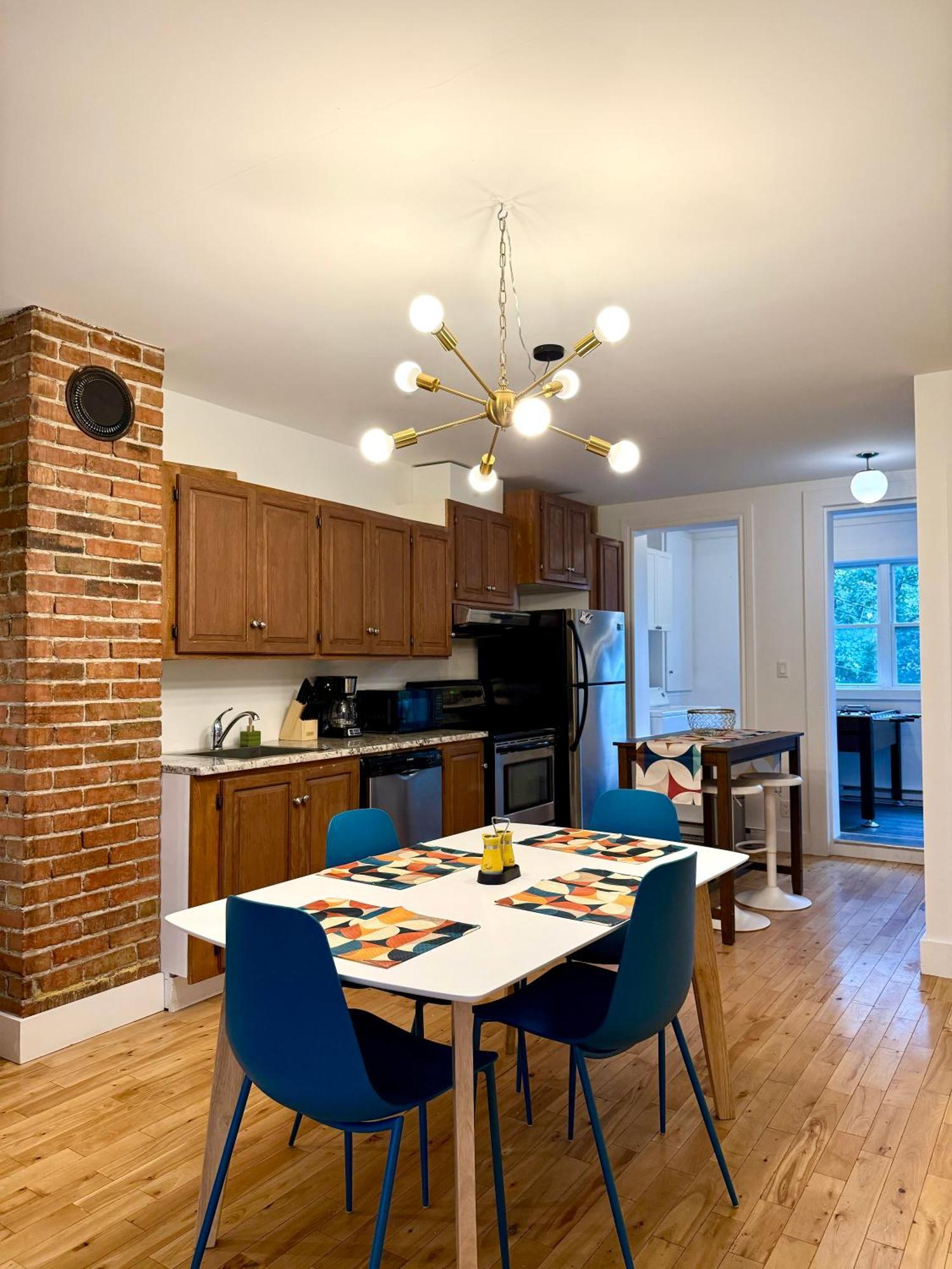 Pmteel Apartment *