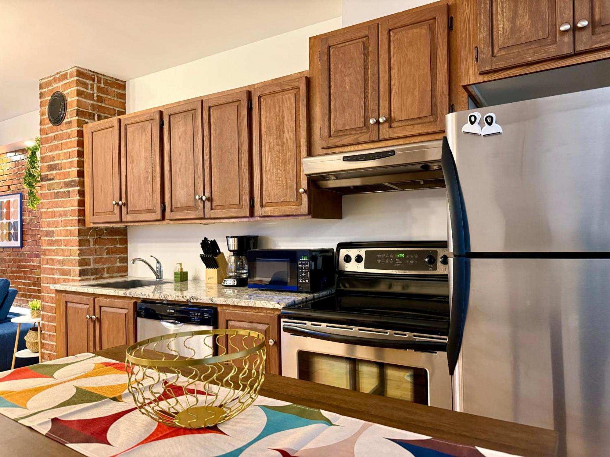 Pmteel Apartment *